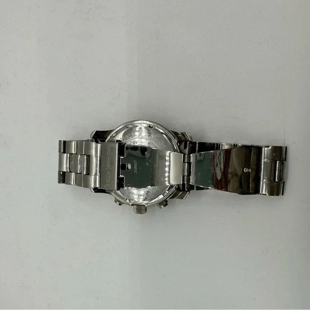 MICHAEL KORS Womens MK8096 Silver Stainless Steel Round Dial Analog